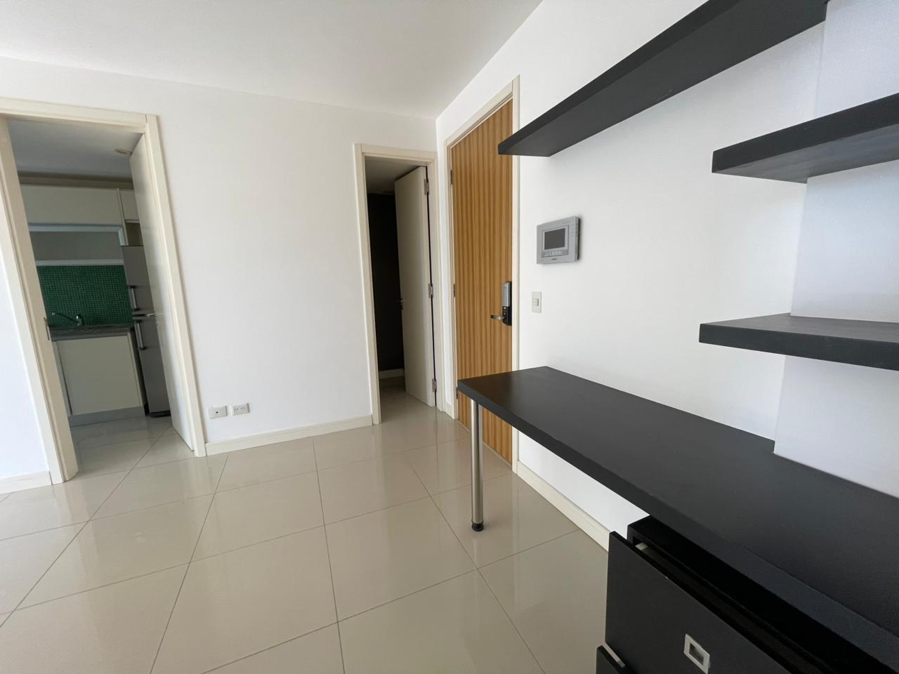 Foto de ALQUILER 24 MESES Departamento de 2 ambientes con cochera - Chauvin, imagen 4