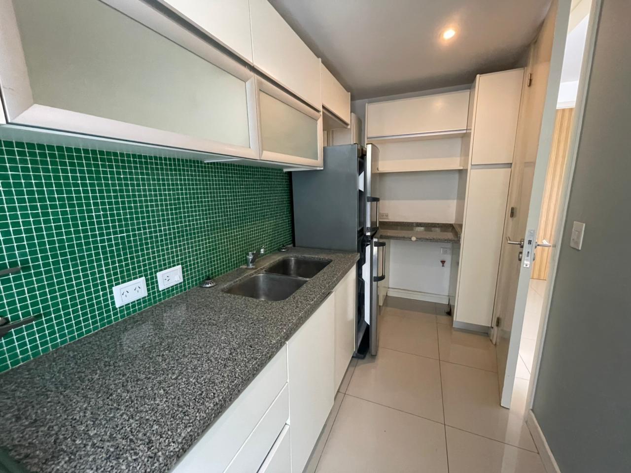 Foto de ALQUILER 24 MESES Departamento de 2 ambientes con cochera - Chauvin, imagen 5