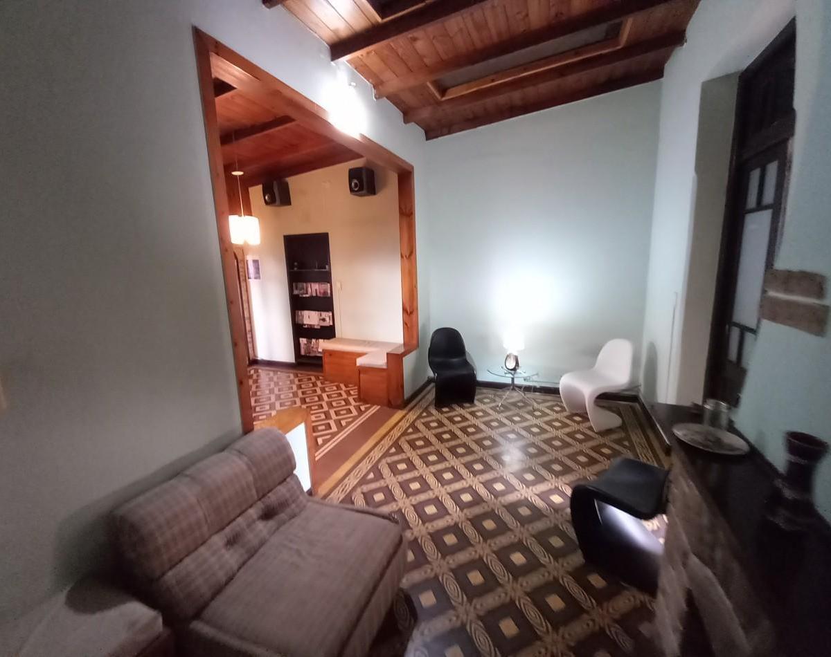 Foto de VENTA CHALET PH-FRENTE-PLANTA BAJA-CATAMARCA y ROCA-RETASADO OPORTUNIDAD, imagen 4