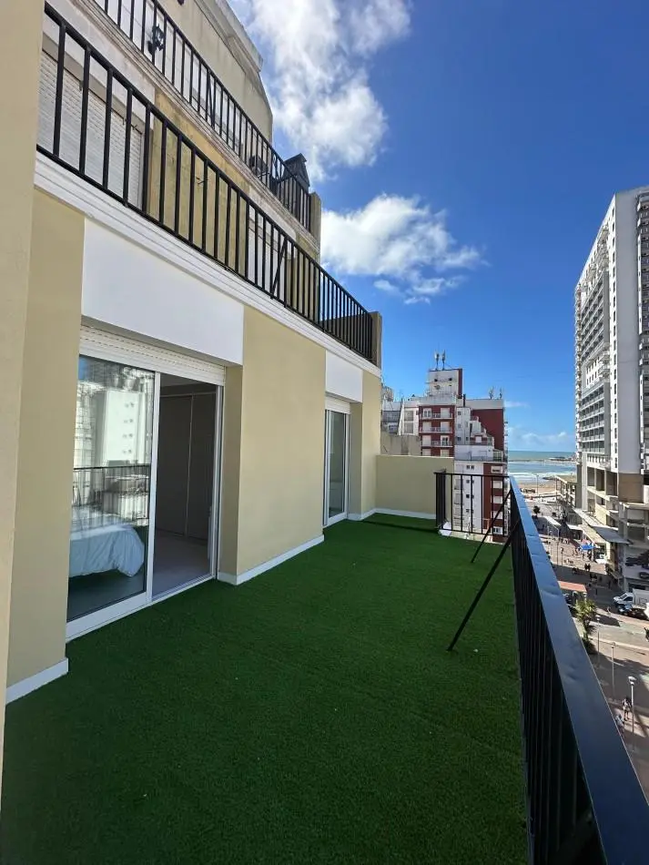 VENTA 4AMB con DEPENDENCIA y TERRAZA CENTRO 6