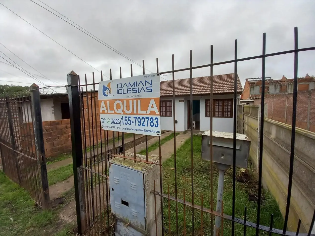 ALQUILER PH CASA 3 AMB COCHERA DESCUBIERTA y PATIO VUCETICH al 2900 1