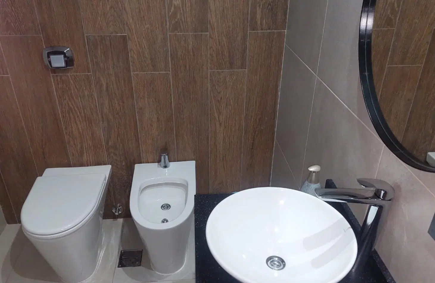 VENTA CASA MODERNA CALIDAD PREMIUM 2