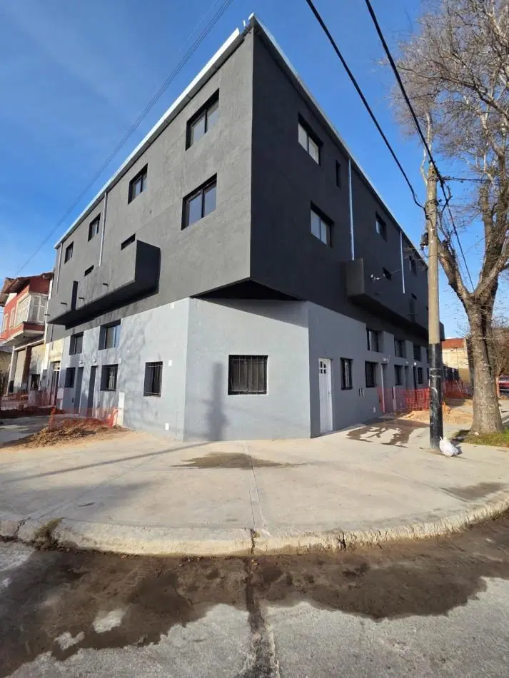 VENTA PH 3AMB POR ESCALERA RECICLADO 1