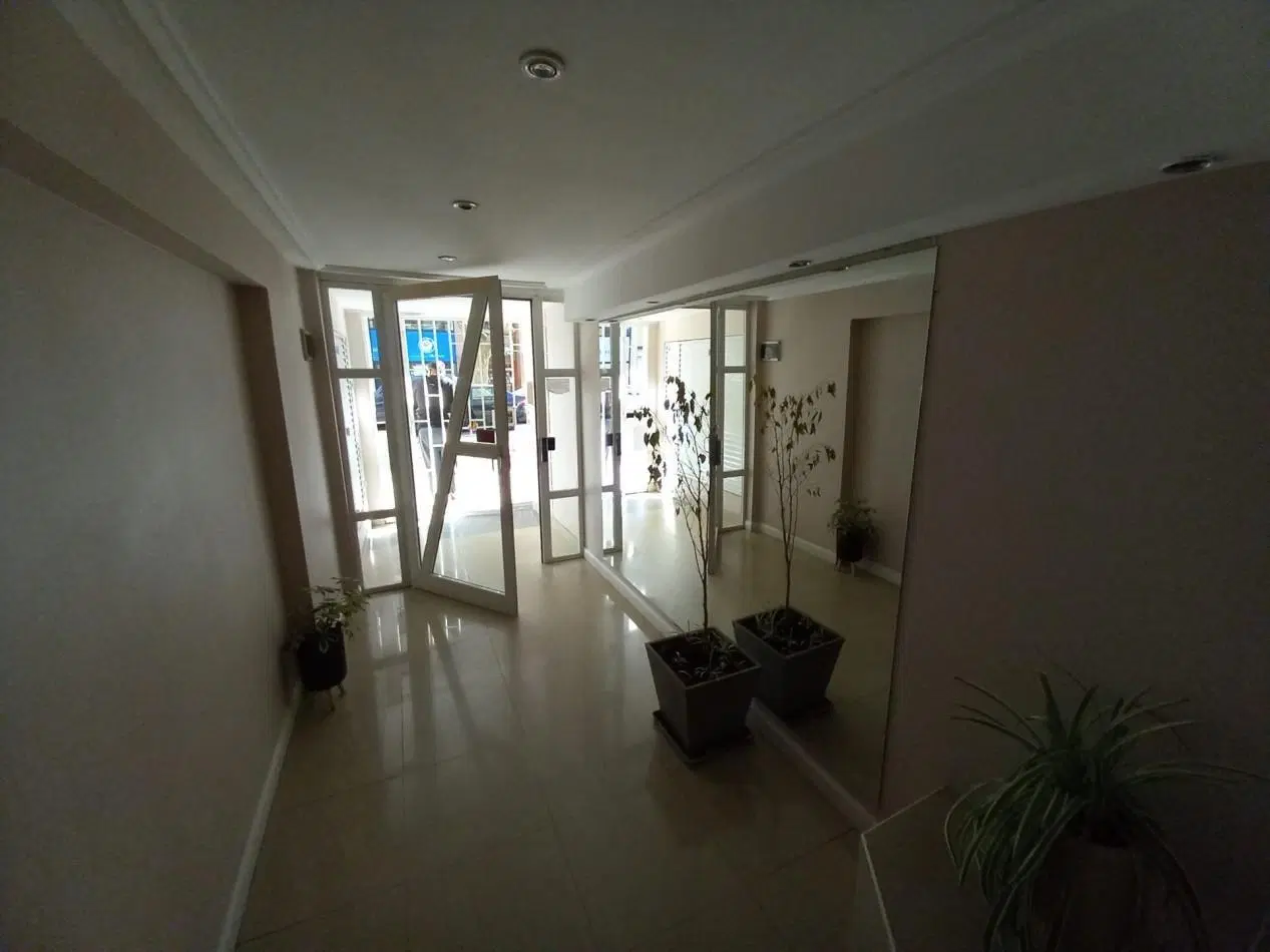 ALQUILER 3AMB 2 PATIO y 2 BAÑOS PLAZA MITRE 4