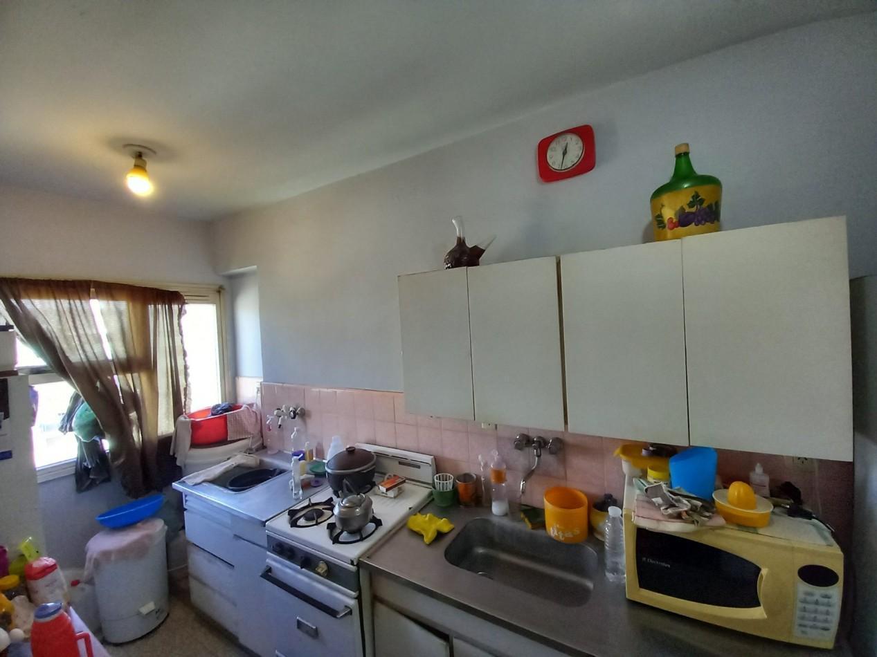 Foto de VENTA 3AMB ORIGINAL BALCON 9 de JULIO y MEXICO, imagen 1