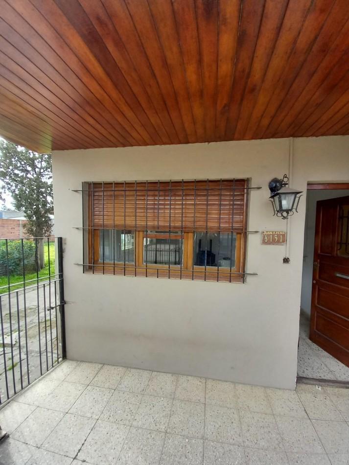 Foto de ALQUILER PH 2AMB FRENTE Para 1 PERSONA o PAREJA, imagen 3
