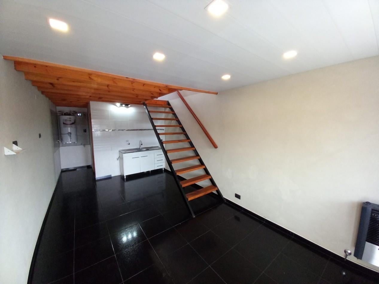 Foto de ALQUILER 2AMB DUPLEX en PLANTA ALTA por ESCALERA, imagen 1