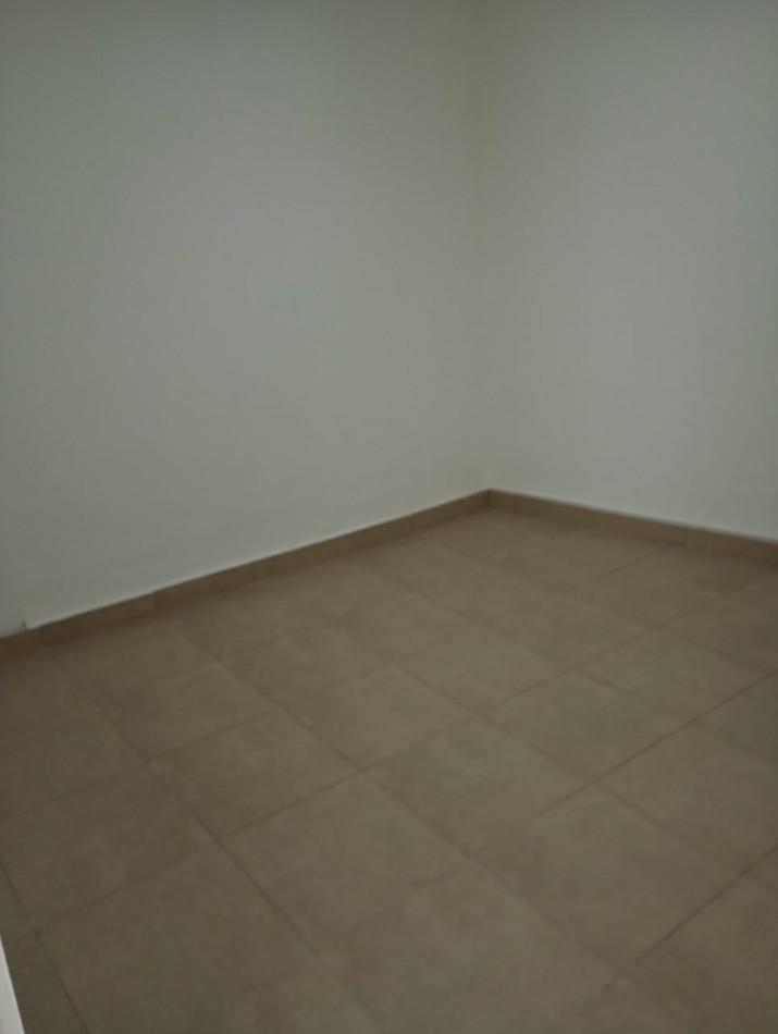 Foto de VENTA CASA 3AMB ORIGINAL LOTE PROPIO Babrio LAS AVENIDAS, imagen 1