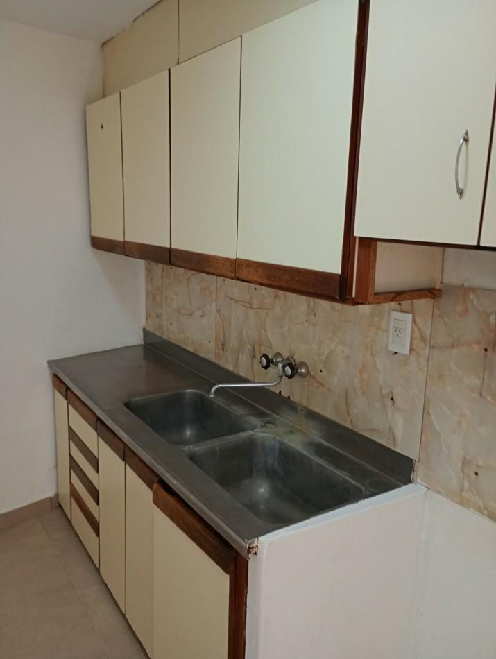 Foto de VENTA CASA 3AMB ORIGINAL LOTE PROPIO Babrio LAS AVENIDAS, imagen 4