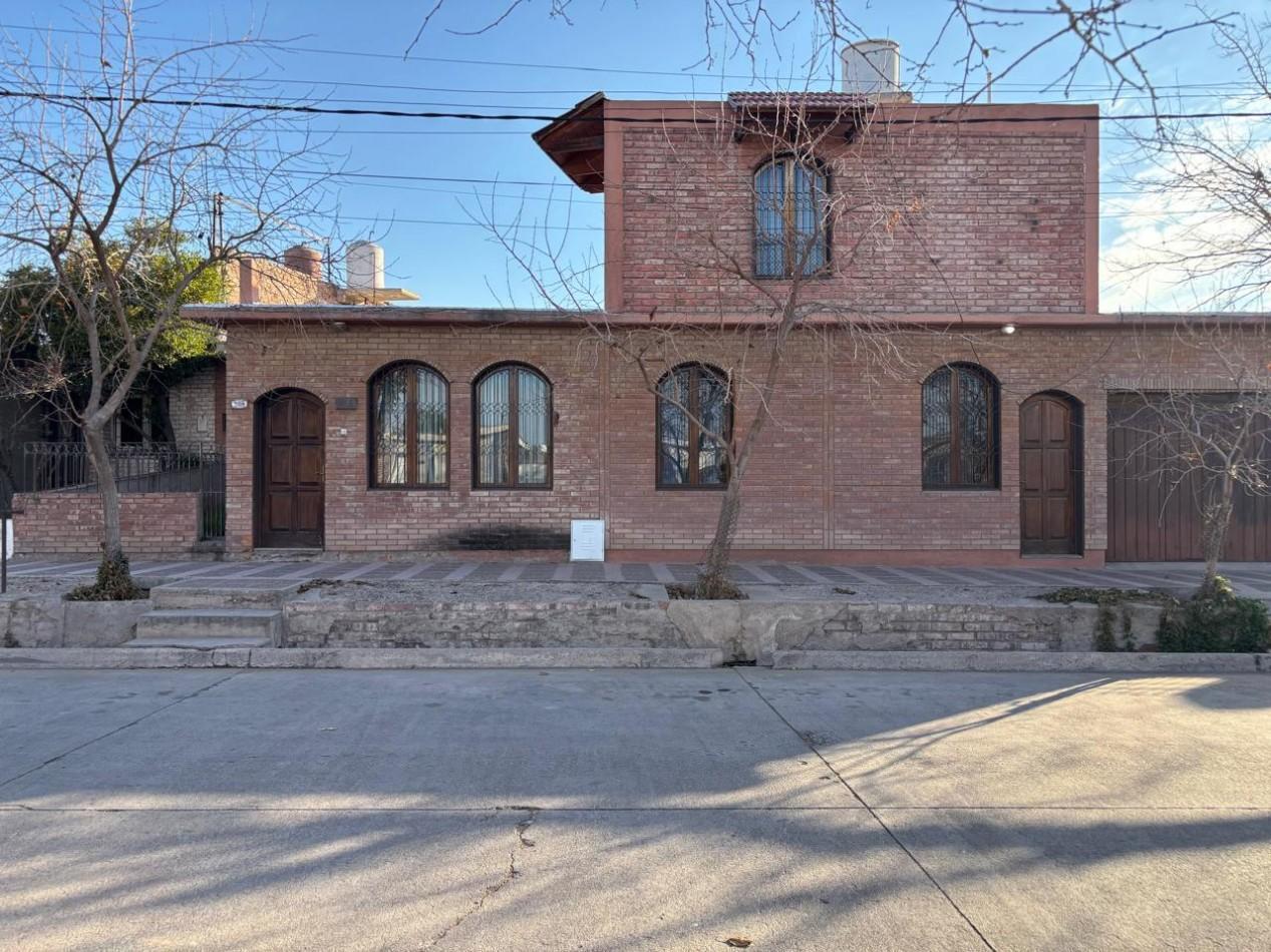 Foto de GREENWOOD INMOBILIARIA VENDE CASA EN GODOY CRUZ, imagen 2
