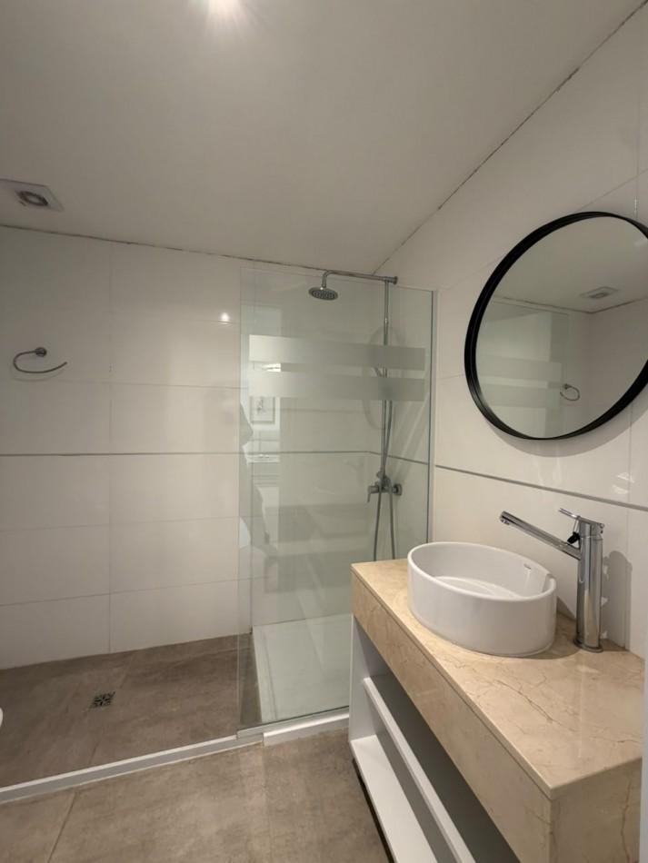 Foto de VENTA 2AMB VISTA AL MAR Y PLAZA COLON, imagen 2
