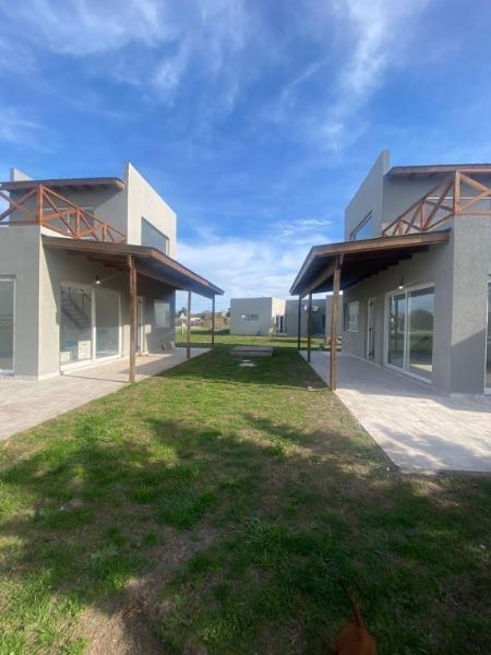 Foto de Hermosa casa frente a Parque Lago, imagen 3