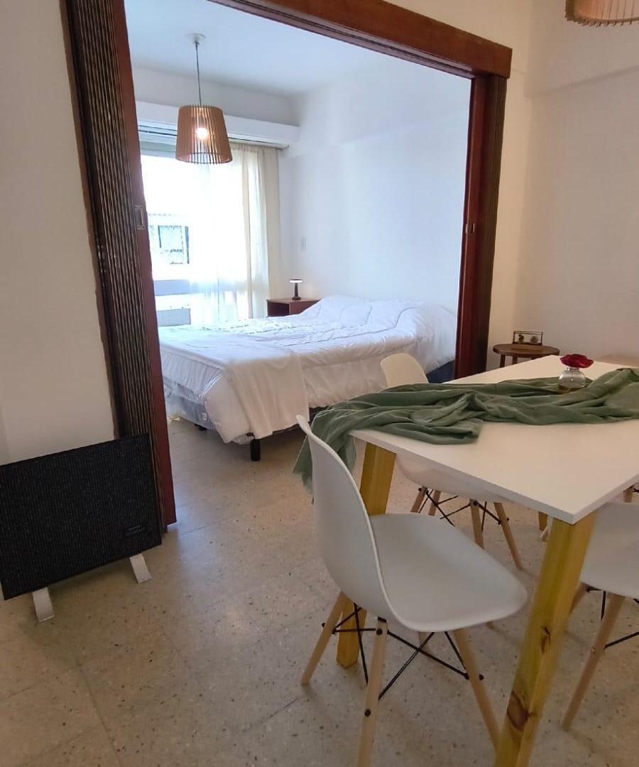 Foto de Monoambiente reciclado con balcon saliente, imagen 3