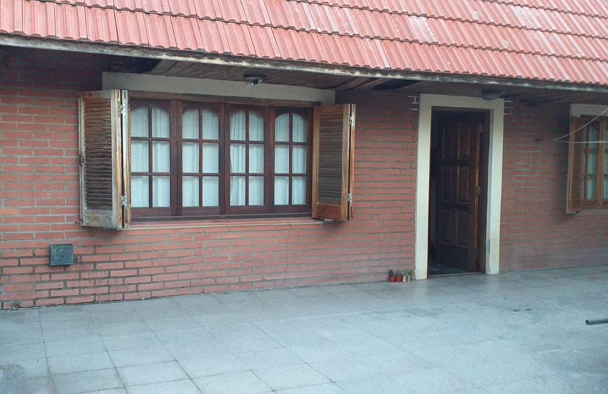 Foto de PH de 3 Ambientes con Dos Cocheras en Barrio El Progreso, imagen 1
