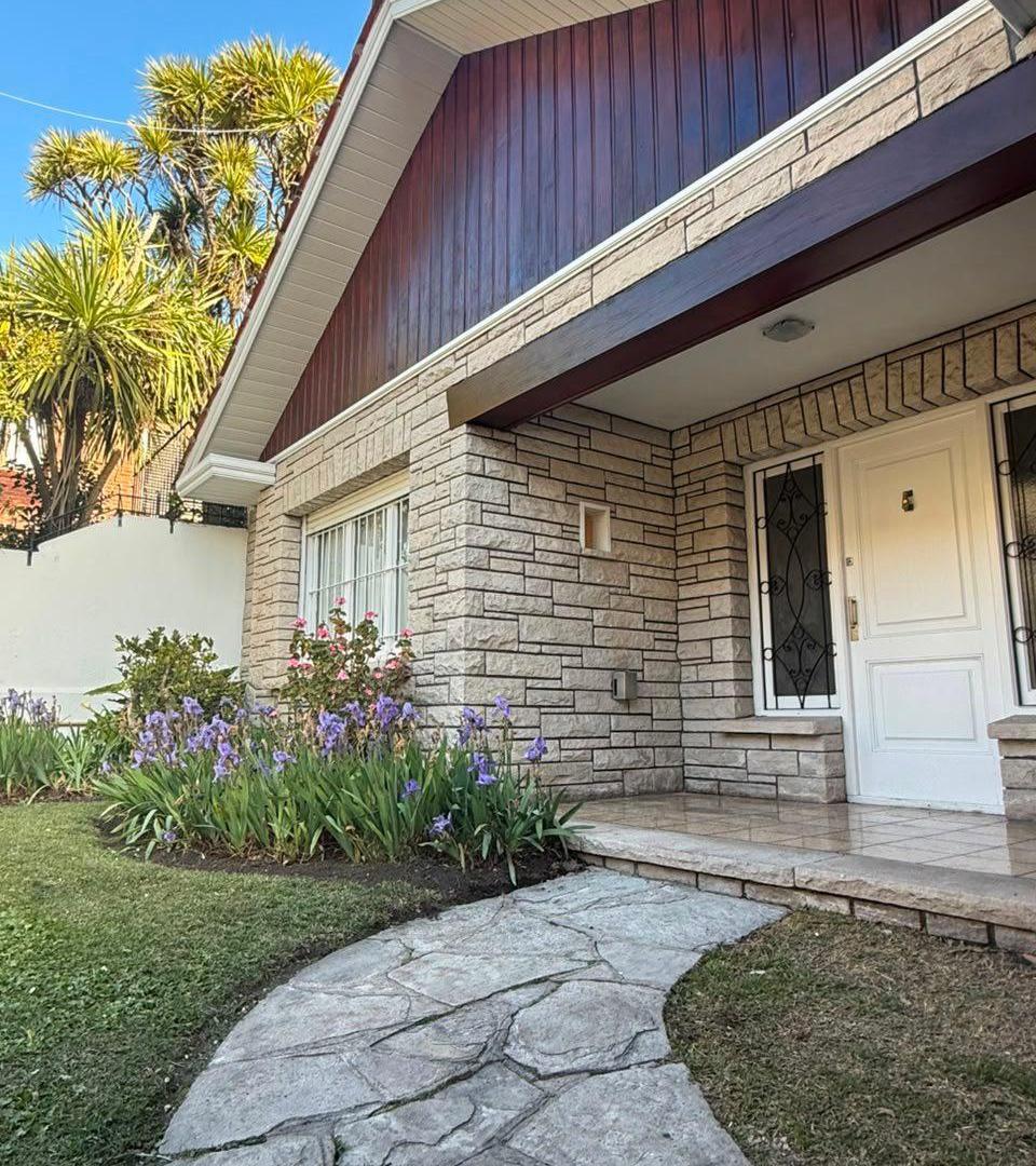 Foto de CHALET MARPLATENSE EN VENTA, imagen 1