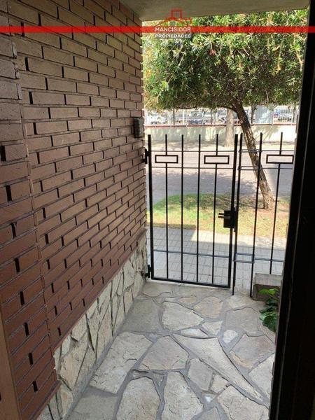 Hermosa Casa a m de Alem - Frente Al Hiper 2