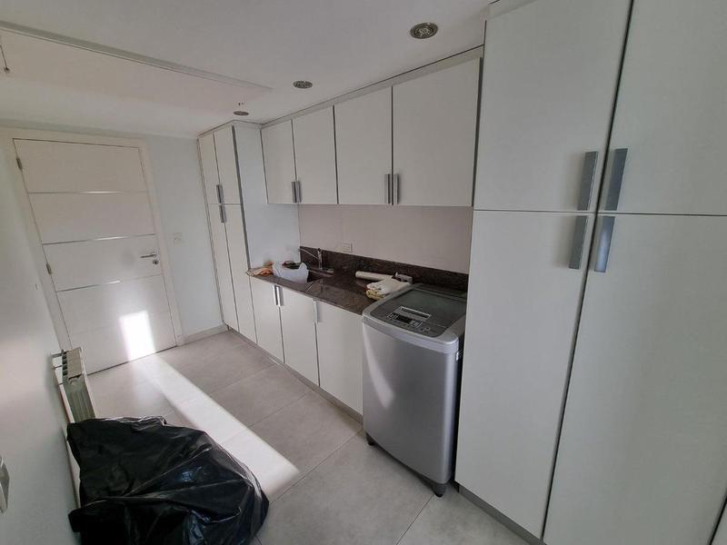 Piso de Categoría - Yrigoyen al 300