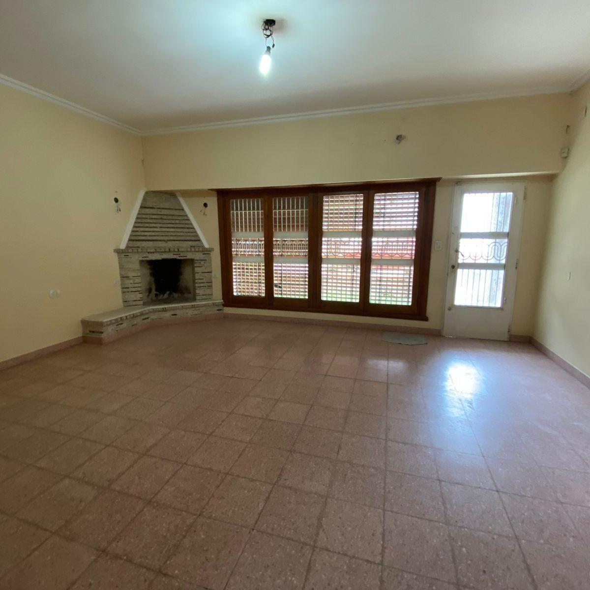 Muy Buena Casa de 4 Dorm/4 Baños 5