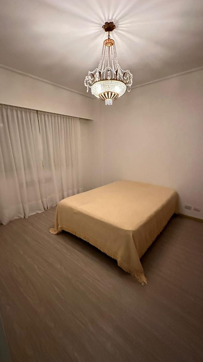 Excelente Piso Céntrico 3 Dorm Cochera 4