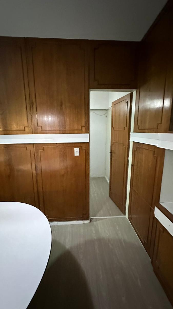 Excelente Piso Céntrico 3 Dorm Cochera 2