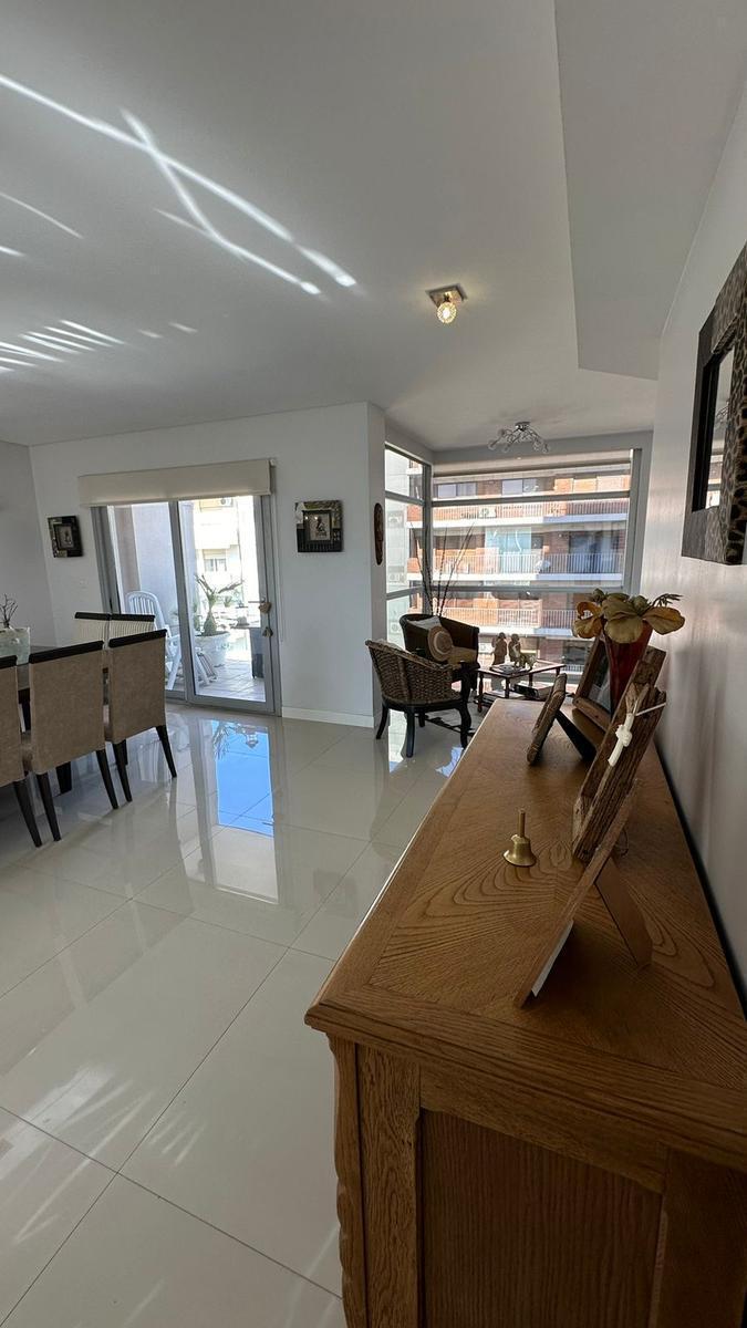 Piso de Categoria - Yrigoyen 300 2