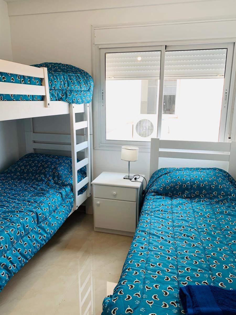 Excelente Semipiso con Vista Al Mar y Cochera 5