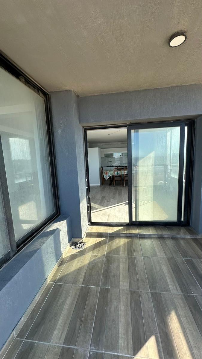 Impresionante Semipiso 3 Dorm C/balcón y Coch. Frente Al Mar 2