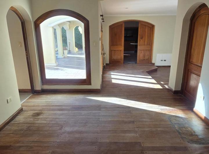 HERMOSA CASA - Bº MOLINA CAMPOS - APTA CRÉDITO 2