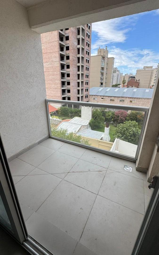 SEMIPISO A ESTRENAR EN SECTOR PREMIUM