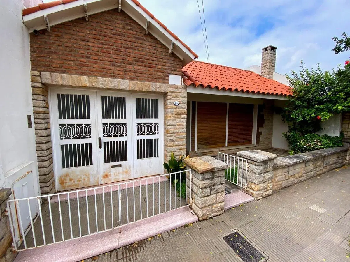 Muy buena Casa APTA CRÉDITO 4 dorm y 4 baños 2