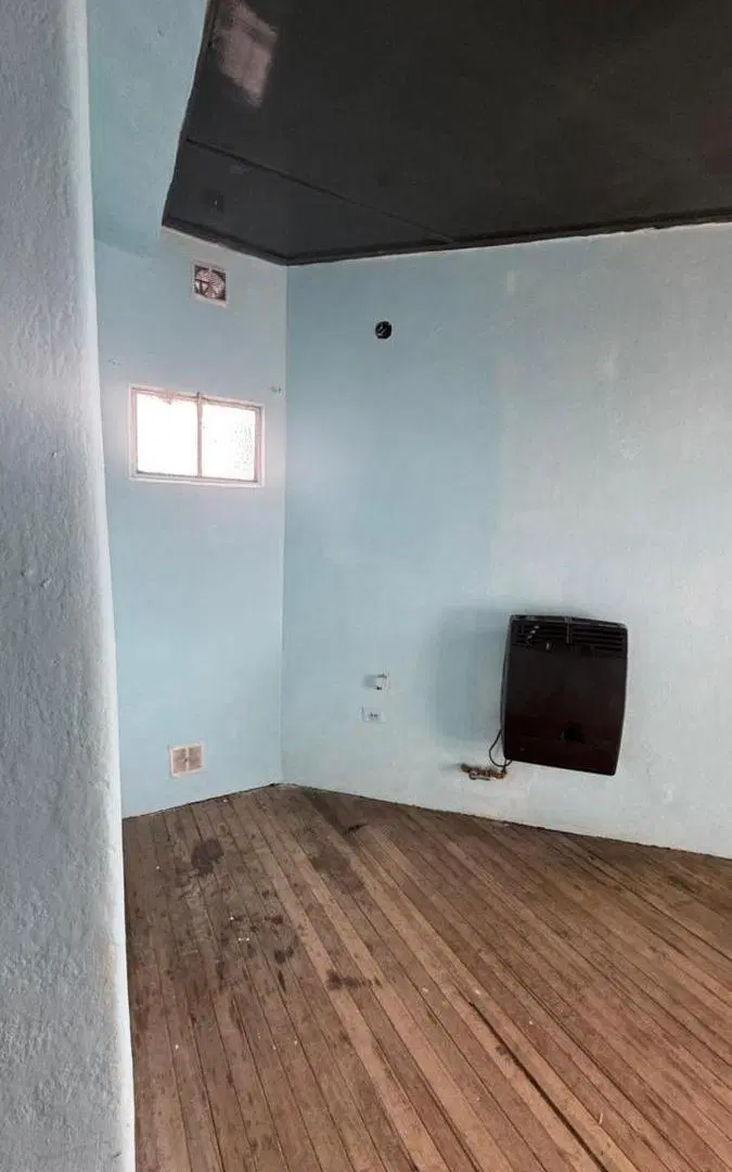 OPORTUNIDAD ! Depto a Reciclar 5
