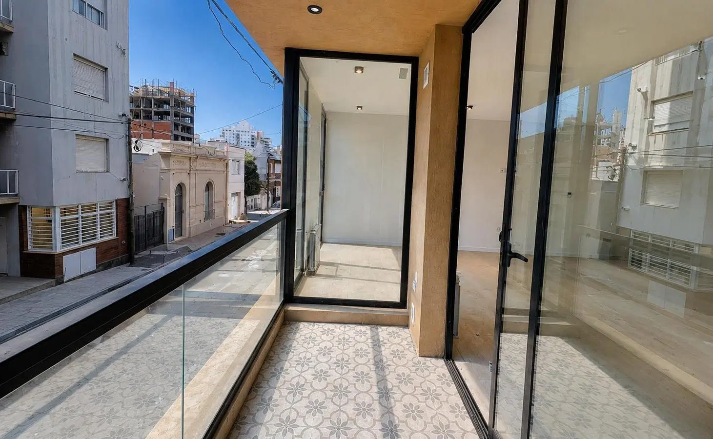 Excelente Depto A ESTRENAR 2 Dorm - Balcón 4