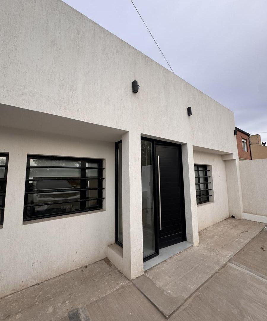 Foto de Casa EN VENTA BARRIO MILLAMAPU, imagen 2