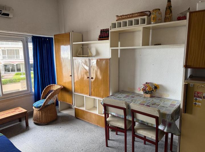 Departamento 1 Ambiente | Vista lateral al Mar | Varese 3