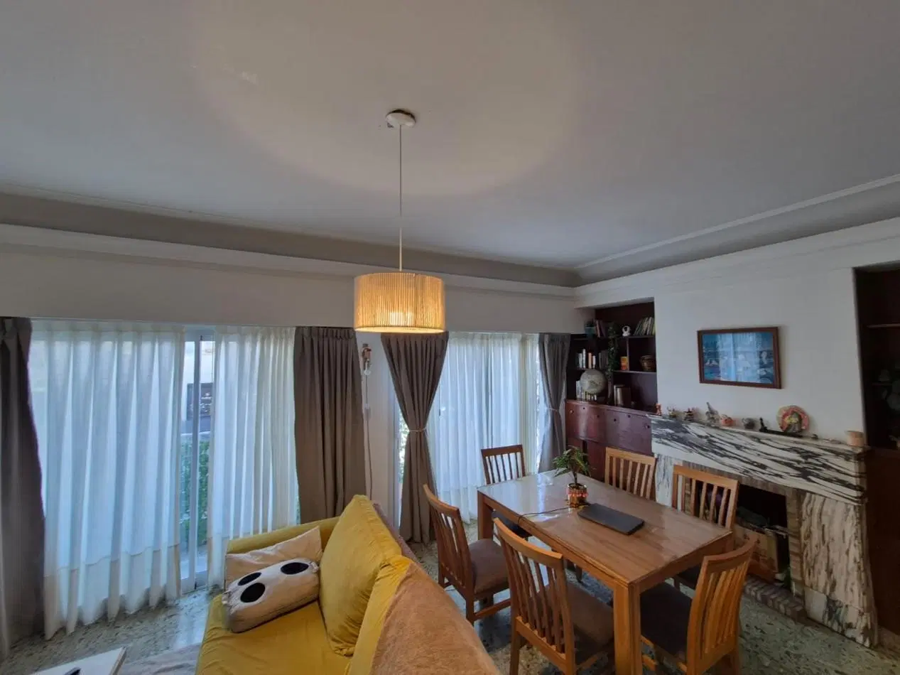 PH de 3 ambientes al frente con balcon, patio y dependencia - Av. Colon 4