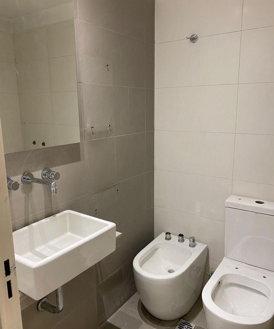 VENTA PALERMO BOTANICO 2 AMB RECICLADO A NUEVO INVERSOR OPORTUNIDAD INMEDIATA VISTA A PLAZA