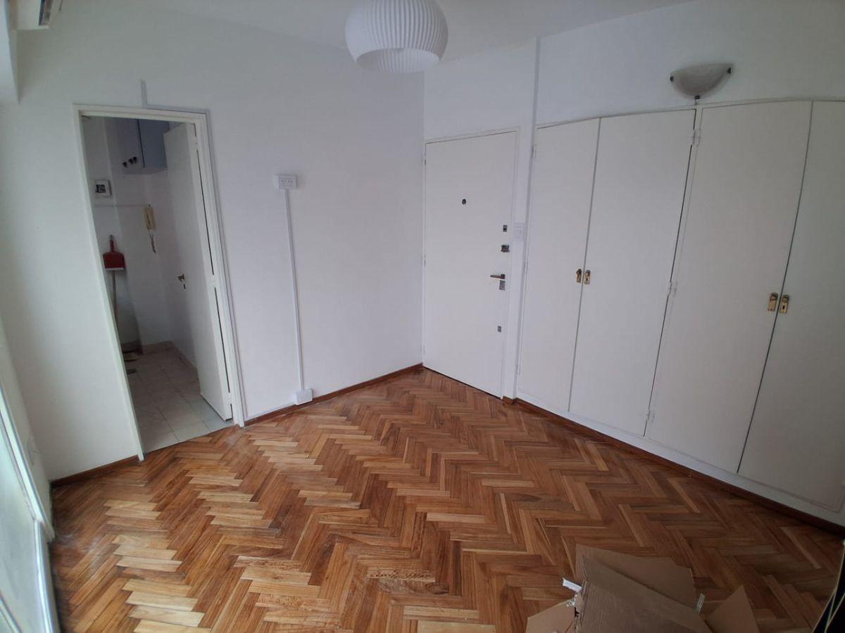 Foto de ALQUILER RECOLETA 2 AMB PISO ALTO IMPECABLE DISPONIBLE HOY ACEPTA, imagen 2