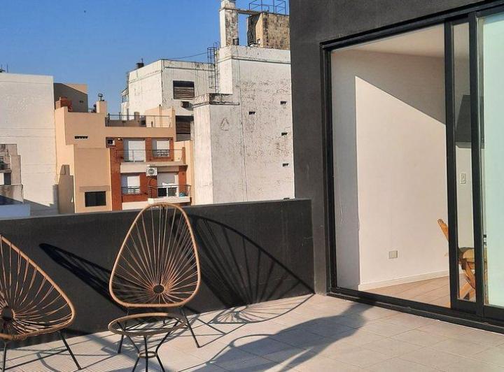 Alquiler Excel Monoambiente con balcon 3