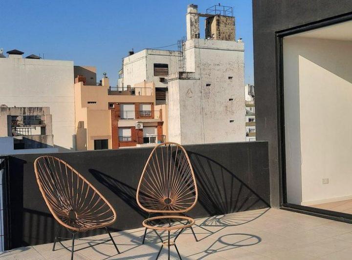 Alquiler Excel Monoambiente con balcon 2