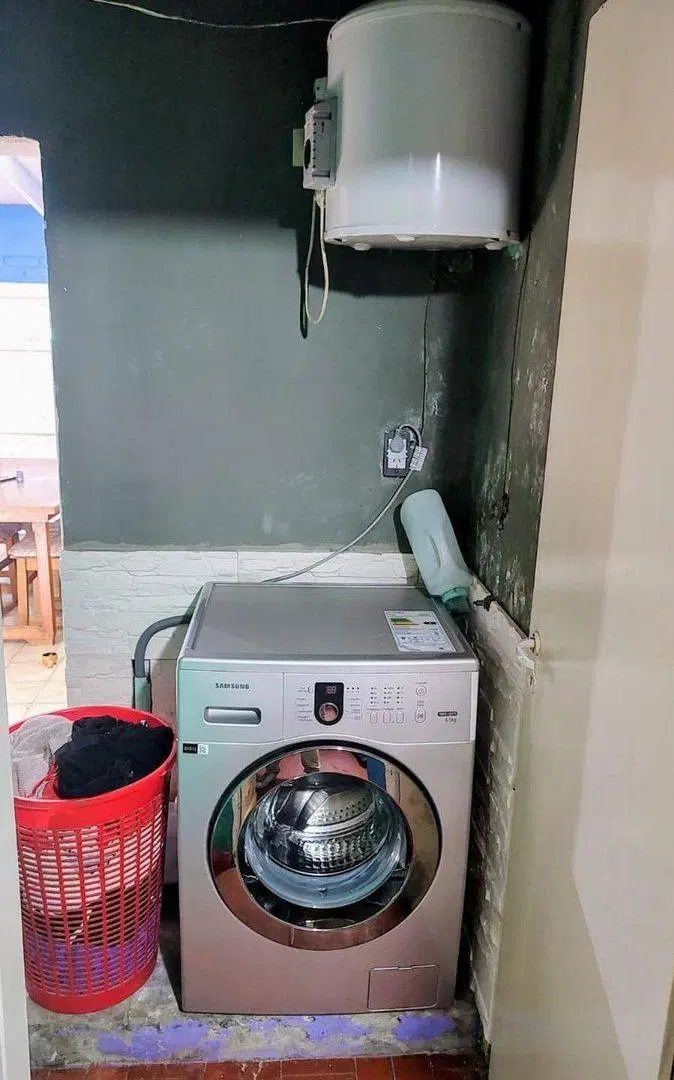 Casa en lote propio con jardín y cocheras  Garín 4