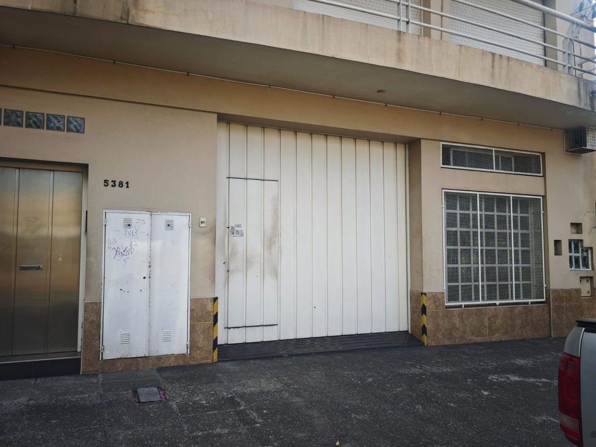 Alquiler fabrica local industrial en Caseros