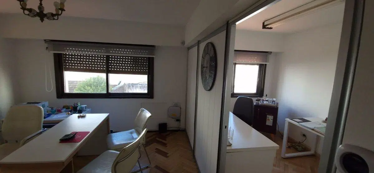 VENTA OFICINA CENTRO DE SAN ISIDRO 4
