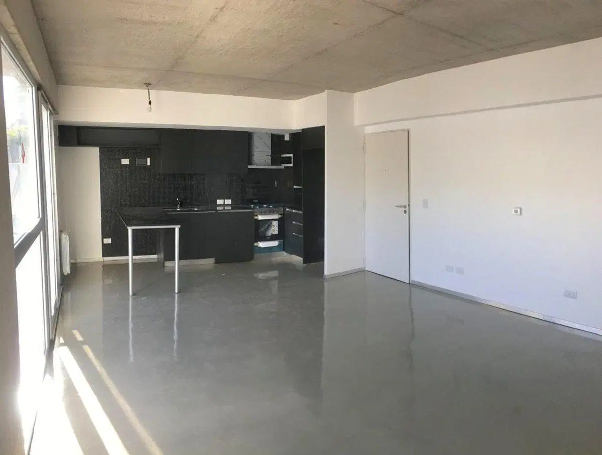 VENTA DEPTO 2 AMBIENTES. COCHERA. FLORIDA. 4