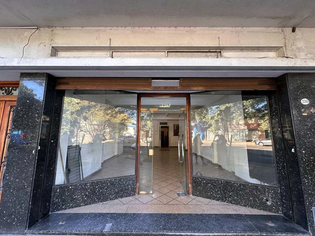 VENTA LOCAL COMERCIAL 215 M2 AV GAONA, CABA 5