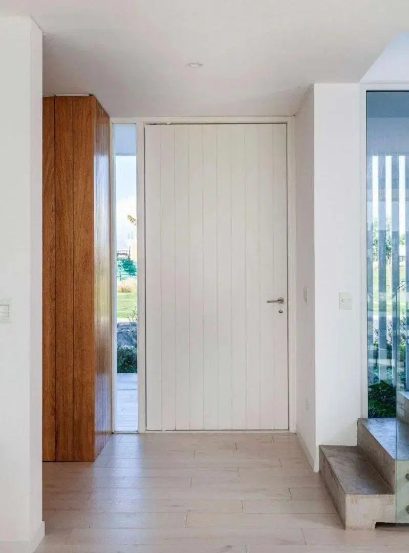 CASA A LA LAGUNA, BARRIO COSTAS PUERTOS ESCOBAR 2