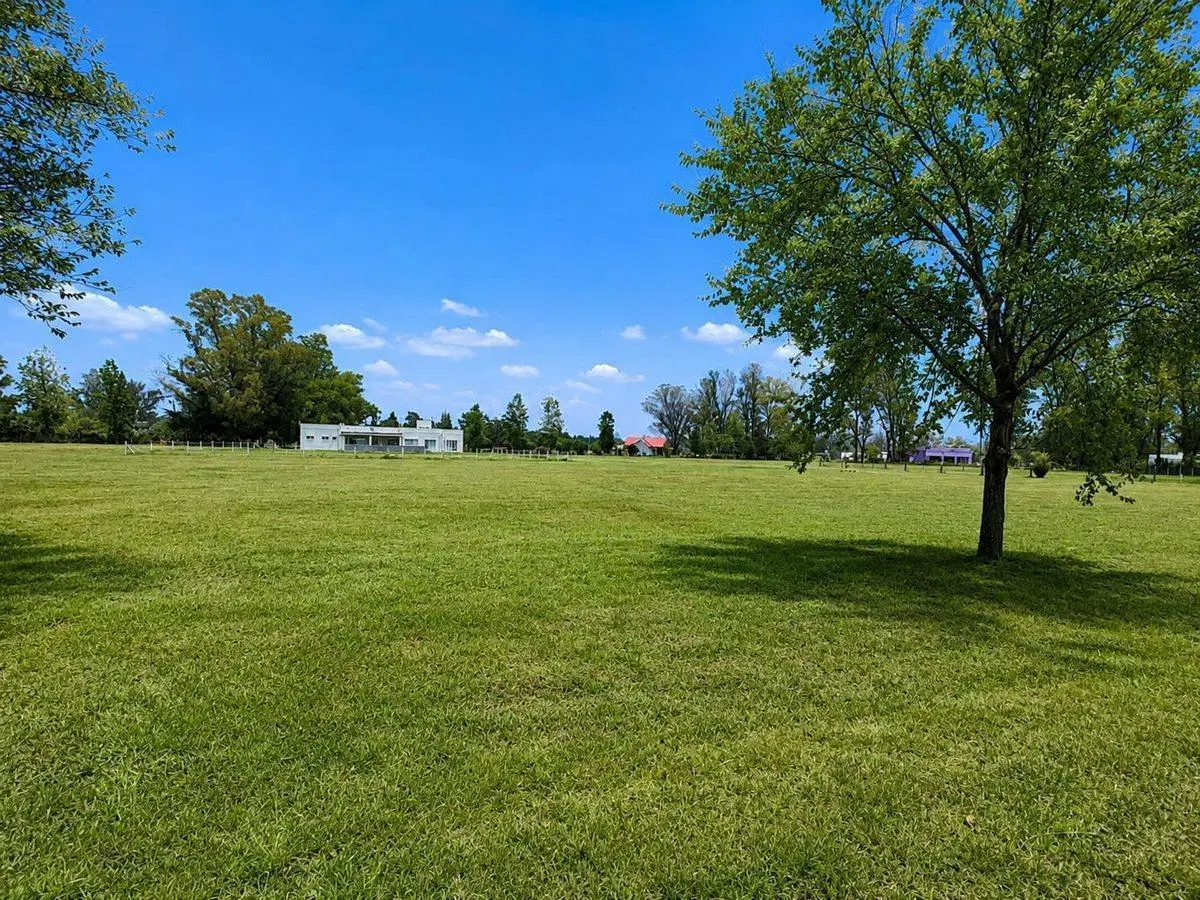 Venta Lote 123 en Lujan La Asunción Club Campo 2