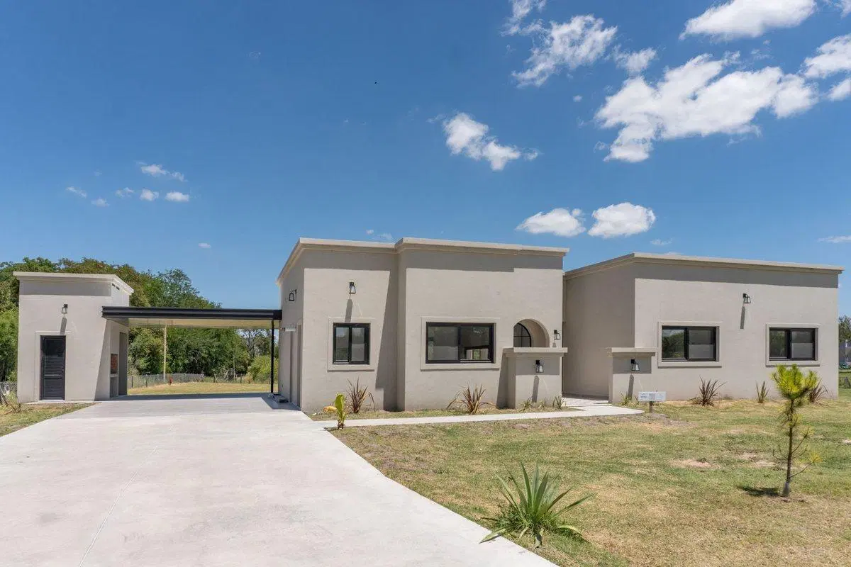 Venta Casa A Estrenar 4 ambientes La Asunción 2