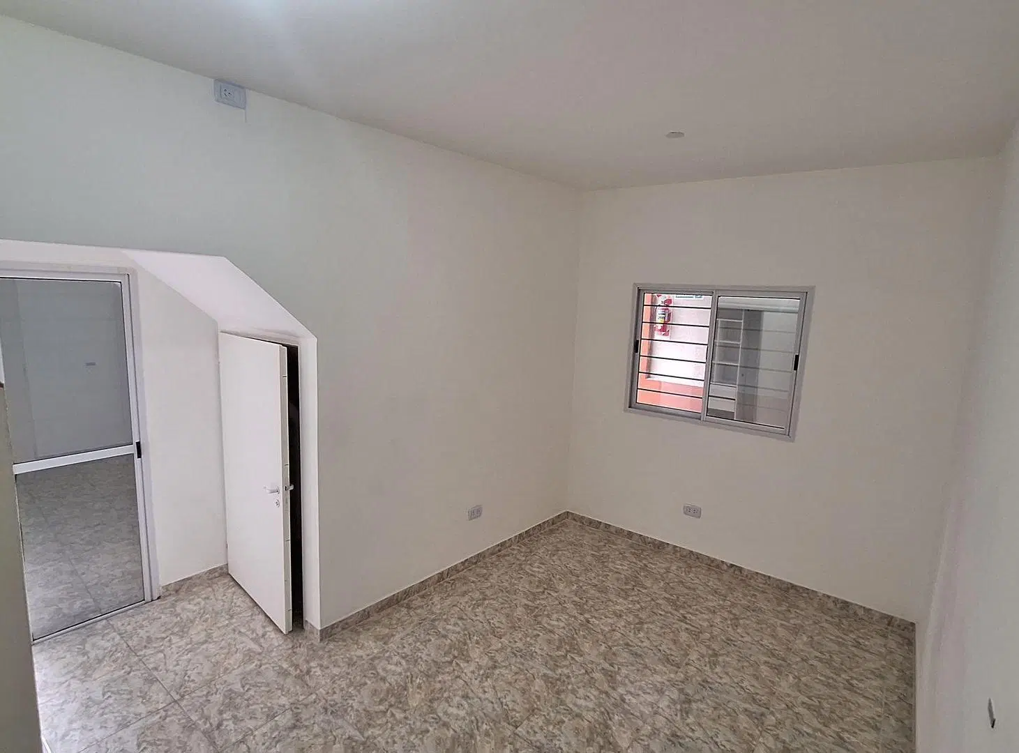 VENTA PH 2 AMB PATIO Y COCHERA CIUDADELA SUR RIVAD 5