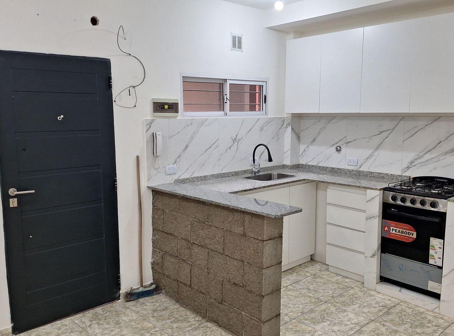 VENTA PH 2 AMB PATIO Y COCHERA CIUDADELA SUR RIVAD