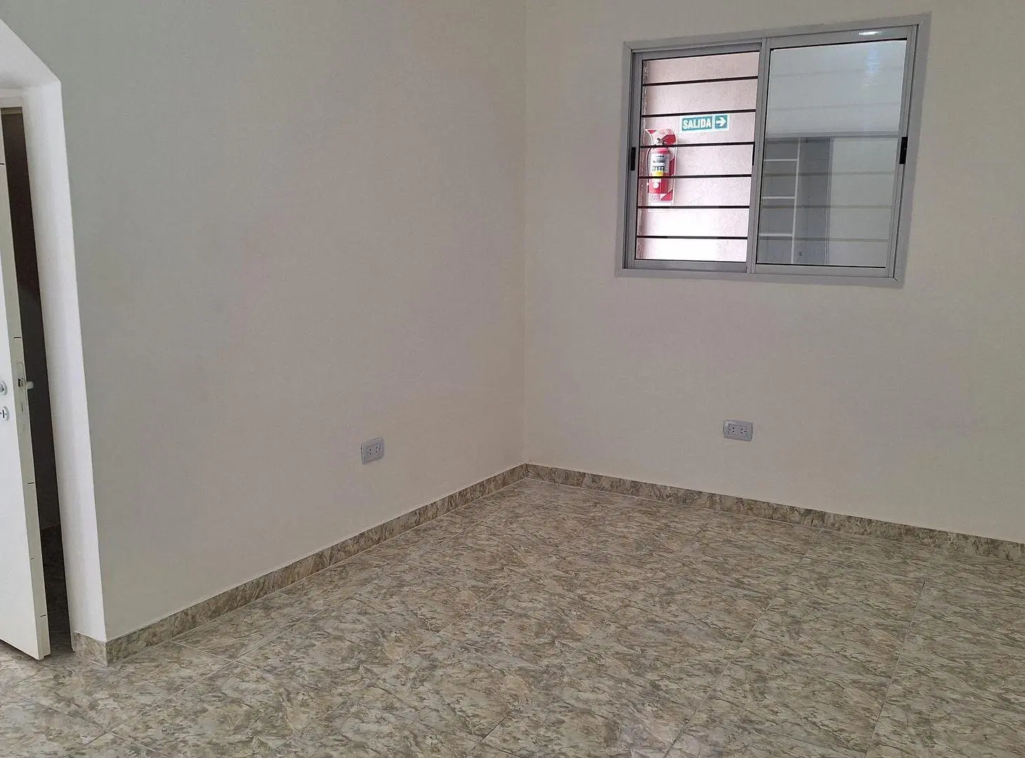 VENTA PH 2 AMB PATIO Y COCHERA CIUDADELA SUR RIVAD 4